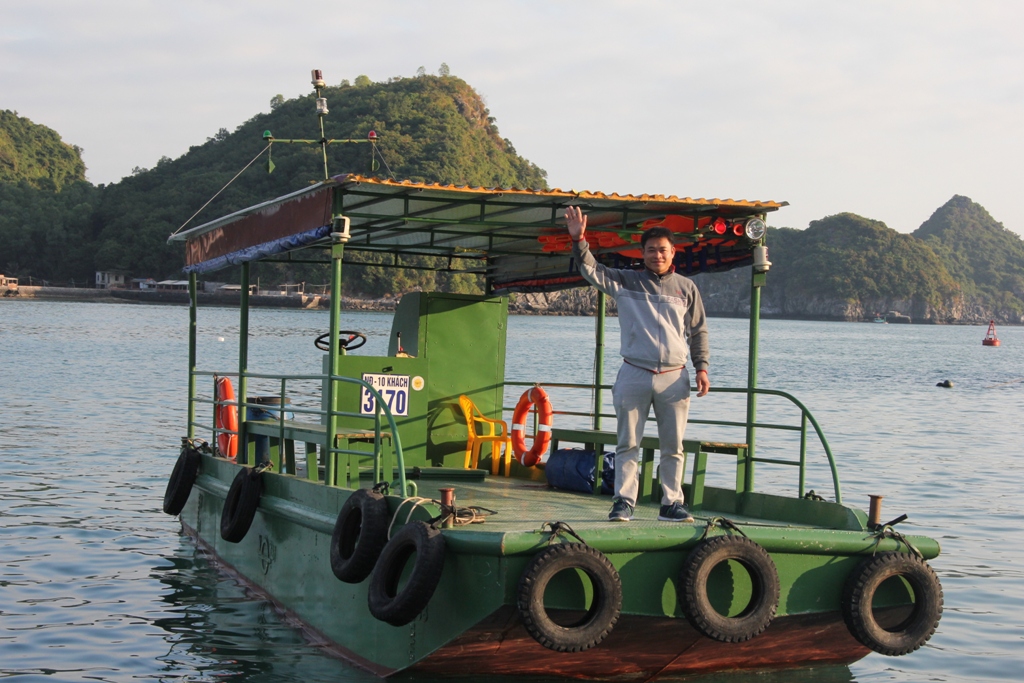 Small fishing boats 